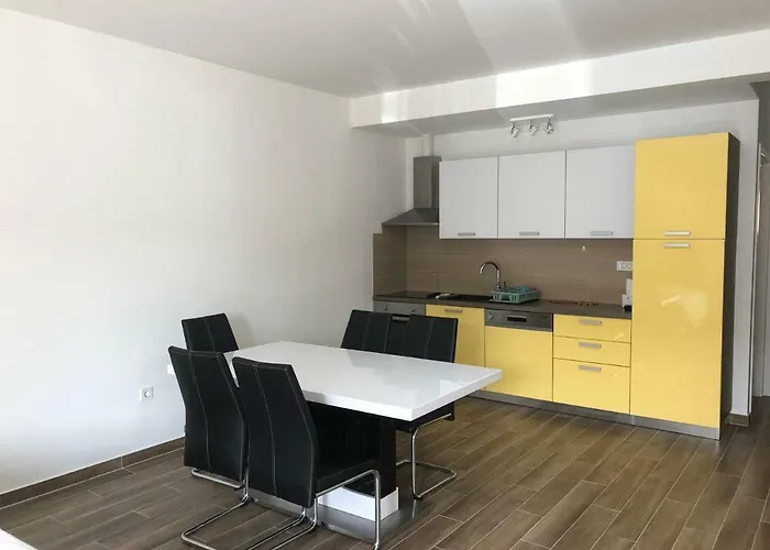 Dona Apartament Cres